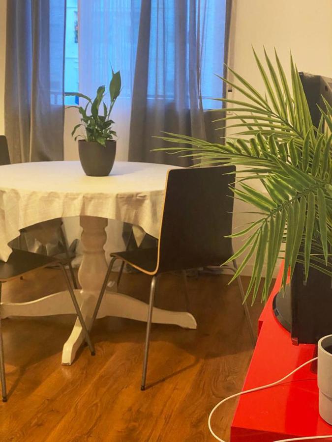 Peres I Valero Habitaciones En Piso Compartido Valencia Exteriör bild